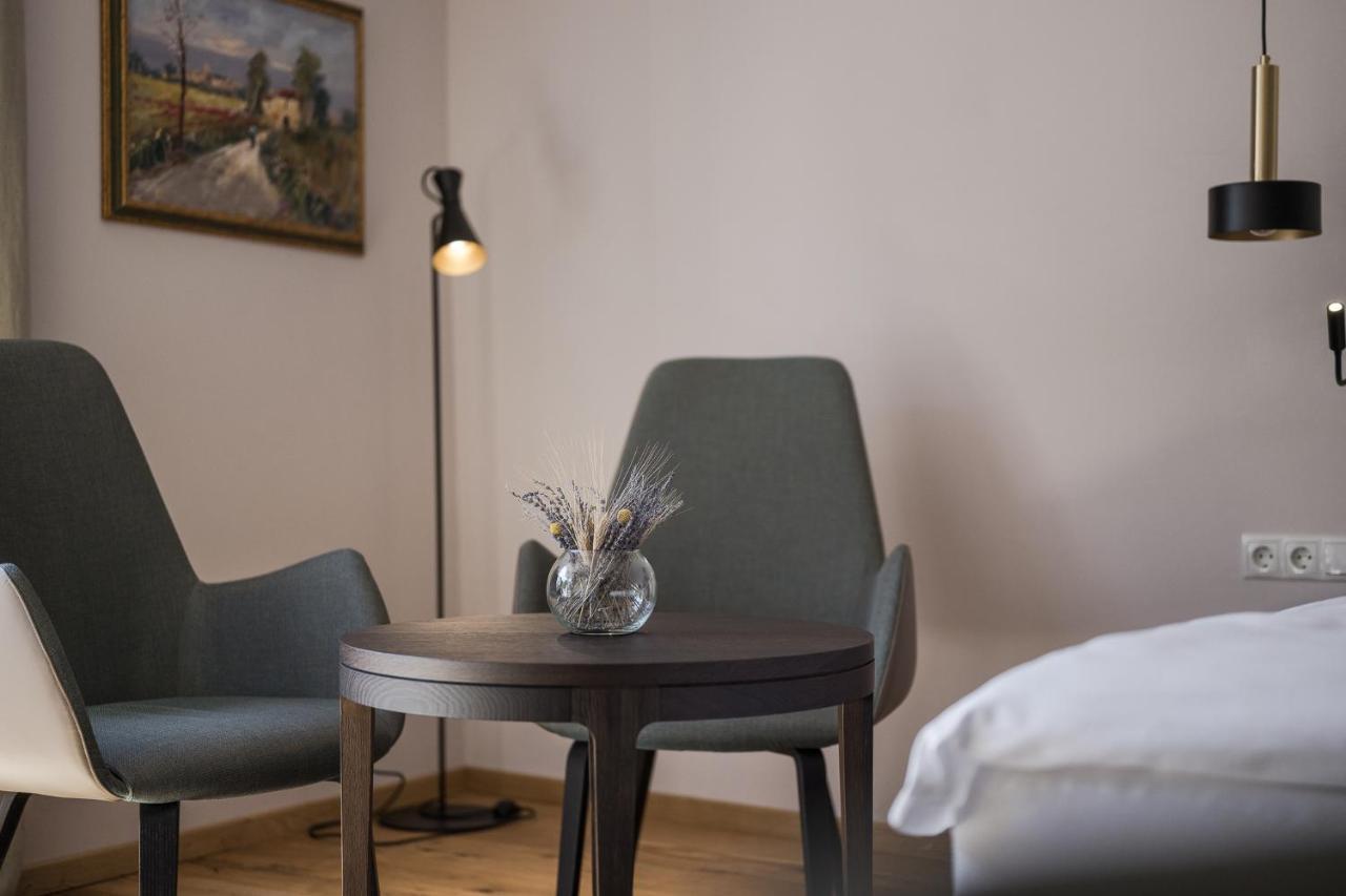 Ansitz Am Eck By Hotel Pernhof Tramin an der Weinstraße Buitenkant foto
